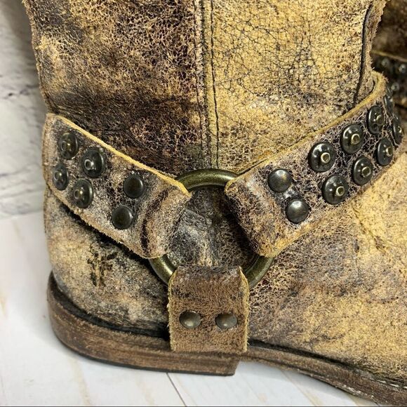 FRYE Phillip studded harness tall boots in chocolate glazed vintage leather - Picture 4 of 16